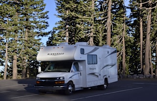 2014 Winnebago Alaskan Adventurer