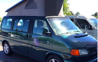 VW Eurovan Weekender - Pop Top Camper with 2 beds