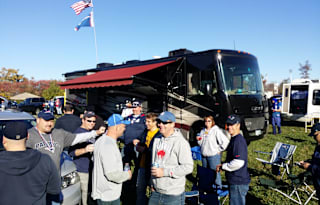 Awesome RV 4 sporting events, Glamping-staycations