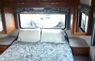 Utopia RV Rental, L.L.C. (Ultimate Family FUN!!)