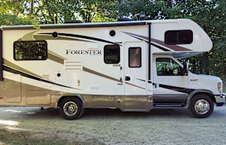 2017 Forester by Forest River 2291SF