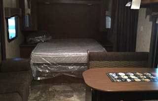 2016. Jayco jay feather 22 ft long