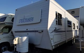 2002 Dutchmen 30Z (Will sleep 10) Bunk Model