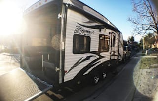 2015 RAGEN Toyhauler SUV Towable, Like New Condition, Sleeps 6, Fuel Station