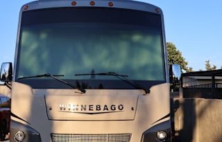 GET IN AND GO! 35' Class A 2020 Winnebago Vista