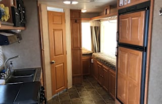 Nathan's Rockwood Roo 233s Hybrid Trailer- 3 Queen beds