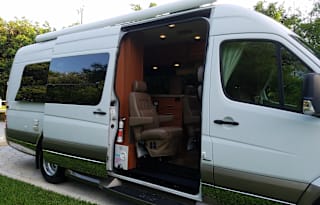 SUMMER SPECIAL PRICING --- Mercedes RV Elegance, Comfort & Fun All-In-One - Plus add on an Aston Martin or a 40' Yacht Rental