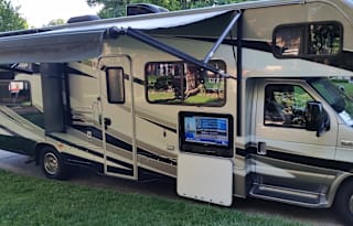 Forest River Bunkhouse sleeps 8-10