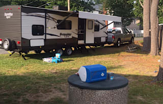 "The Prowler so easy a caveman could use it"....ill deliver right to any campsite if needed! Rent with someone who cares!