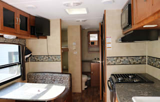 Ultra-Lite Keystone Passport 238ML (SUV towable).