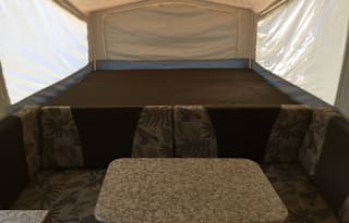 Nice Jayco Pop Up camper. Light and Easy to tow
