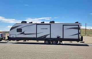 2020 Prime Time LaCrosse 3380IB 3 Slide bunkhouse