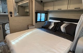 2023 Thor Motor Coach Four Winds 24C