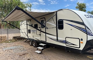 Cozy & Beautiful Trailer Sleeps Up To 10 People!