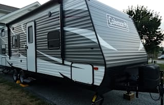 Travel trailer sleeps eight and is under 4700lbs!