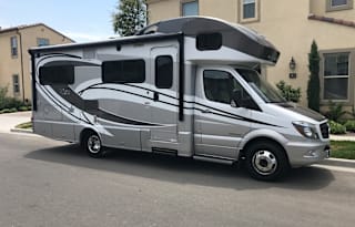 Winnebago View - Mercedes Sprinter - Great for exploring The Southwest!