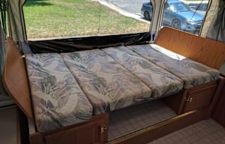Huge Pop-up with EXTRAS (off-grid-ready)