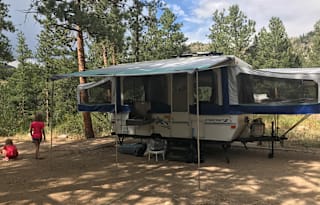 Huge Pop-up with EXTRAS (off-grid-ready)