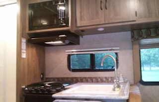 New 2017 Freelander 27' Class C