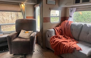 Cozy Home Pet Friendly RV