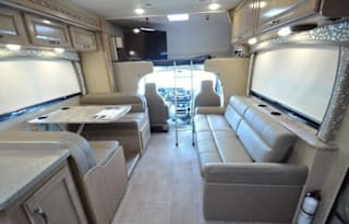 2018 Thor Chateau 31E Bunkhouse