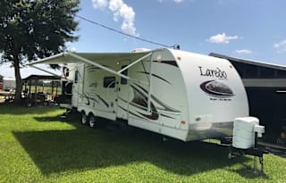2011 Keystone Laredo 303TG (Delivery Available)
