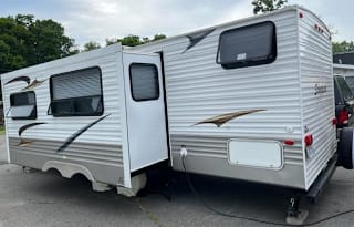 2011 Keystone RV Summerland 2980BHGS