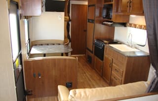 Immaculate 2016 Jayco Jayflight 264BHW Lite Weight Bunkhouse Travel Trailer
