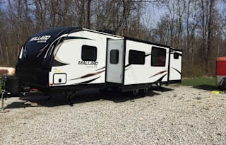 Rend Lake and Carlyle ************* Complex (Sparta) Fun for the entire Family. Other destinations are ok as well.