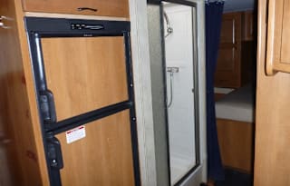 For Rent 2013 motorhome 30 feet sleeps 8 rental