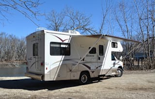 2006 Winnebago Outlook 24V