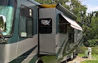 No Burning Man!!!  "Class A" Diesel Coach