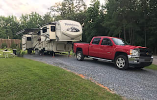 Helena - 2014 Keystone Montana 3850FL