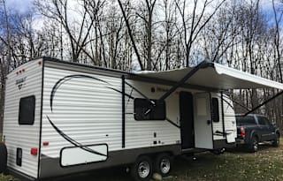 Simple, roomy cozy camper