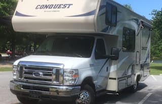 Small class C with dinette and queen bed - unit 1