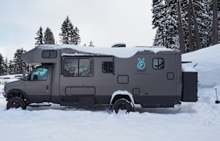 CLASS C CUSTOM 4x4 ADVENTURE MOBILE. #BORNFREE4X4