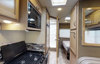Leo's Fun RV