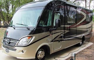 Itasca Reyo With Mercedes Sprinter Turbo Diesel Engine