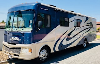 2007 Fleetwood Terra Class A with bunkbeds