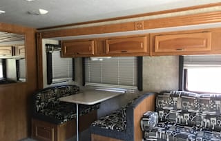 2007 Fleetwood Terra Class A with bunkbeds