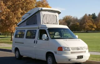 Vintage Volkswagen Eurovan Full Camper