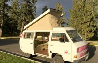 Pinky - Volkswagen Vanagon Camper