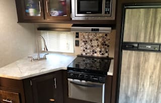 2017 Cherokee bunkhouse  - Family Friendly!