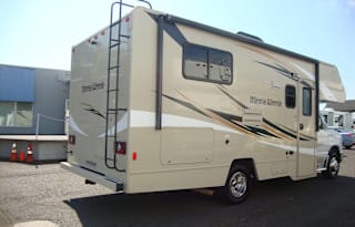 for Rent 2018 minnie winnie 22r motorhome sleeps 6 rental