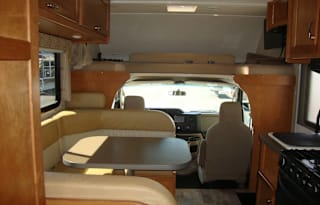 for Rent 2018 minnie winnie 22r motorhome sleeps 6 rental