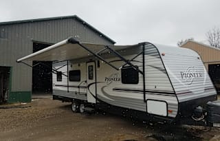2016 Pioneer Toy Hauler - Sleeps 4. Vacation Ready