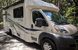 2016 Coachman Orion - Extra Clean & Comfy