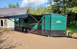 2019 Glacier Explorer