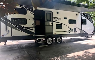 Imagine by Grand Design & Campsite at Riverstone Campground in Townsend, TN