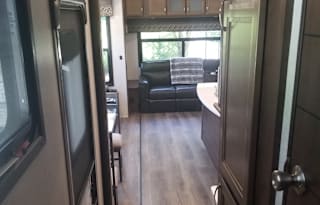 Open Range Highland Ridge 5th wheel 2019
